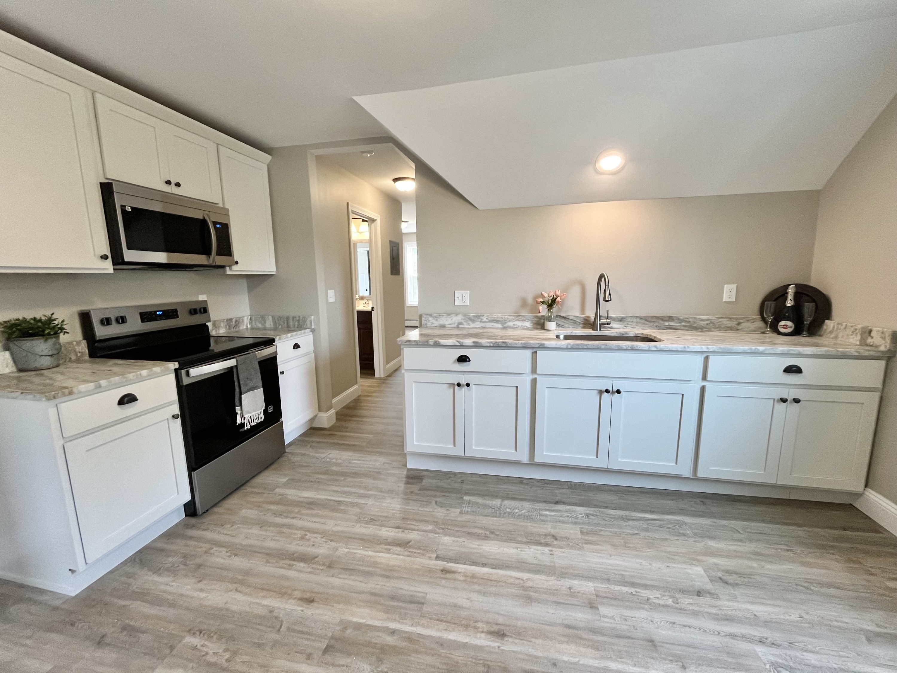 86 Grove Street - 3rd Floor